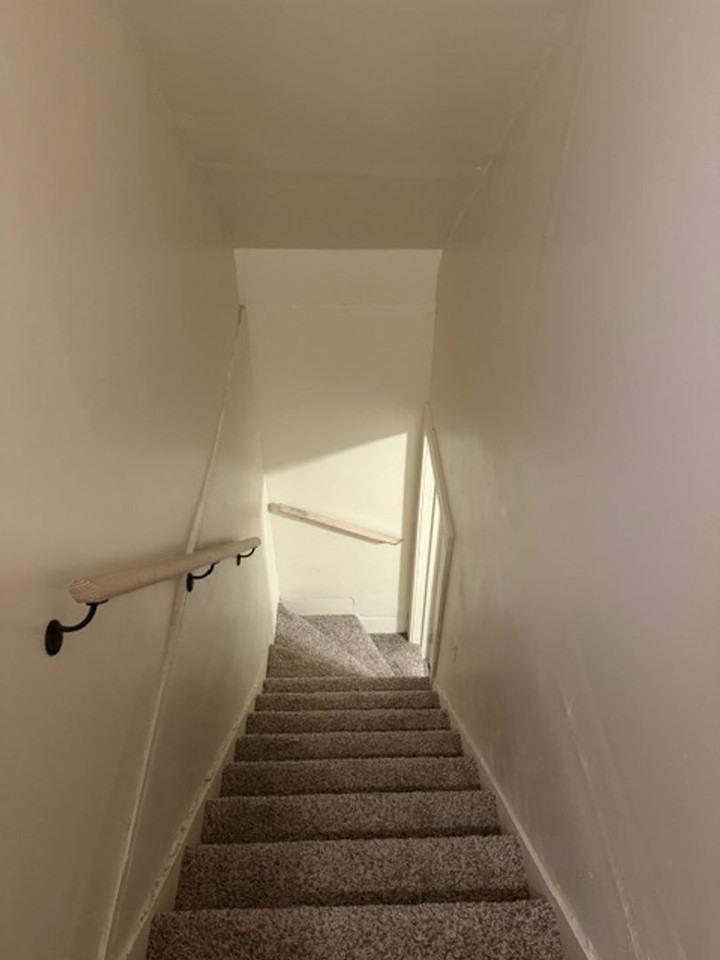 12754 Mendota St - Photo 7 of 10