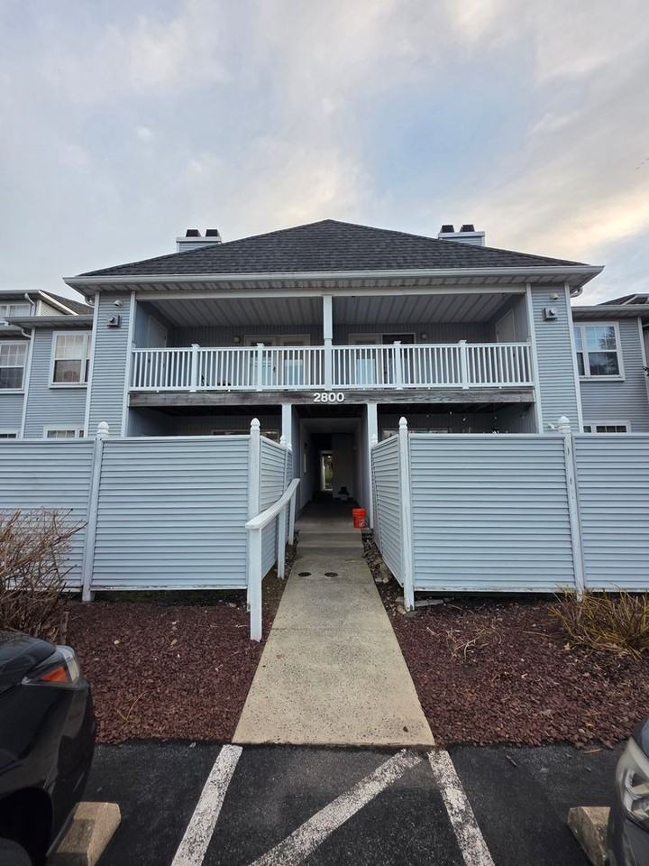 2809 Waters Edge Dr #260 - Photo 2 of 50