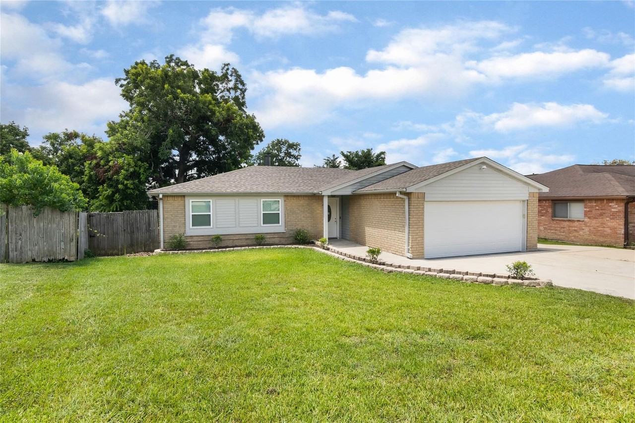 12757 Lake Conroe Hills Dr - Photo 2 of 30