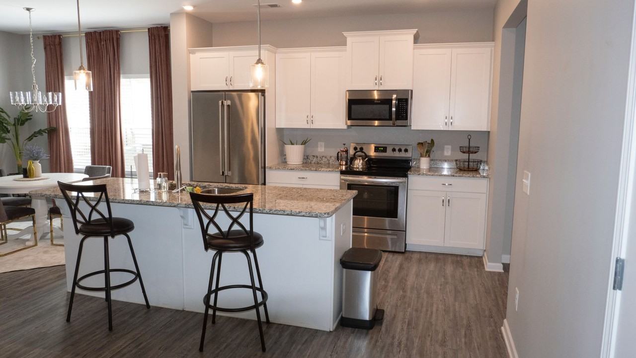 120 Inman Dr - Photo 4 of 7