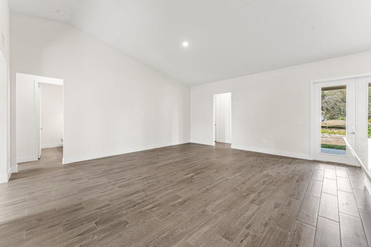 15235 Tangelo Blvd - Photo 5 of 20