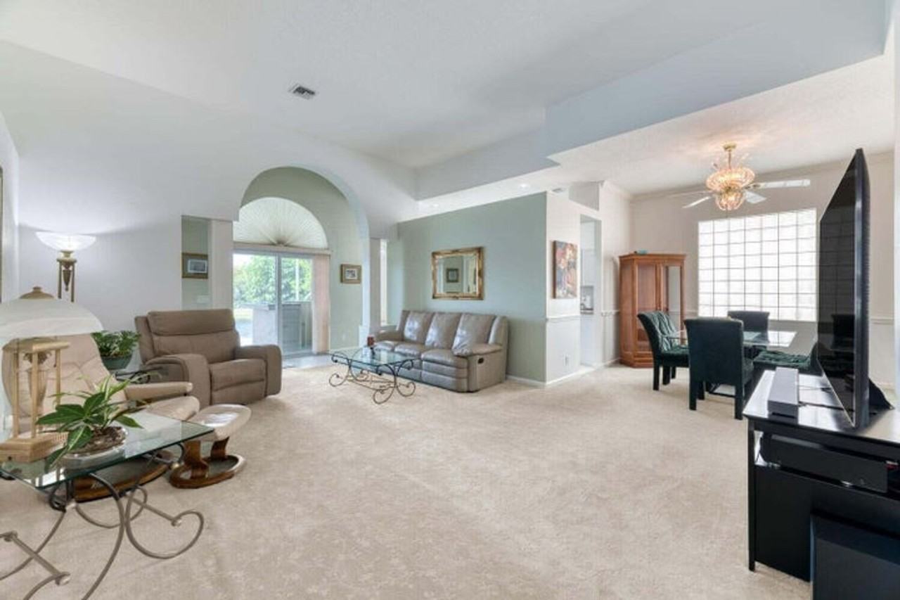 1232 Avondale Ln - Photo 6 of 23