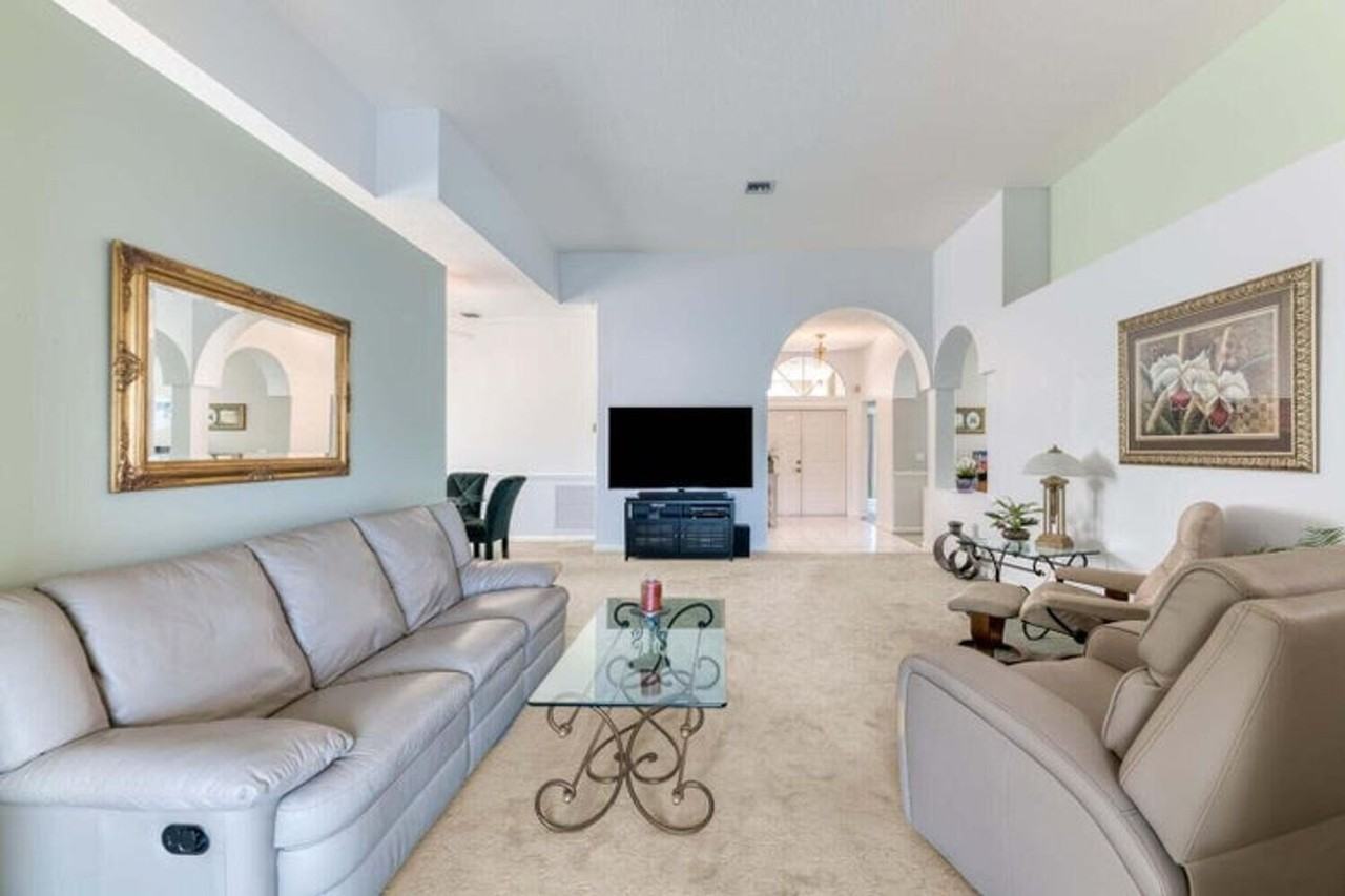 1232 Avondale Ln - Photo 7 of 23