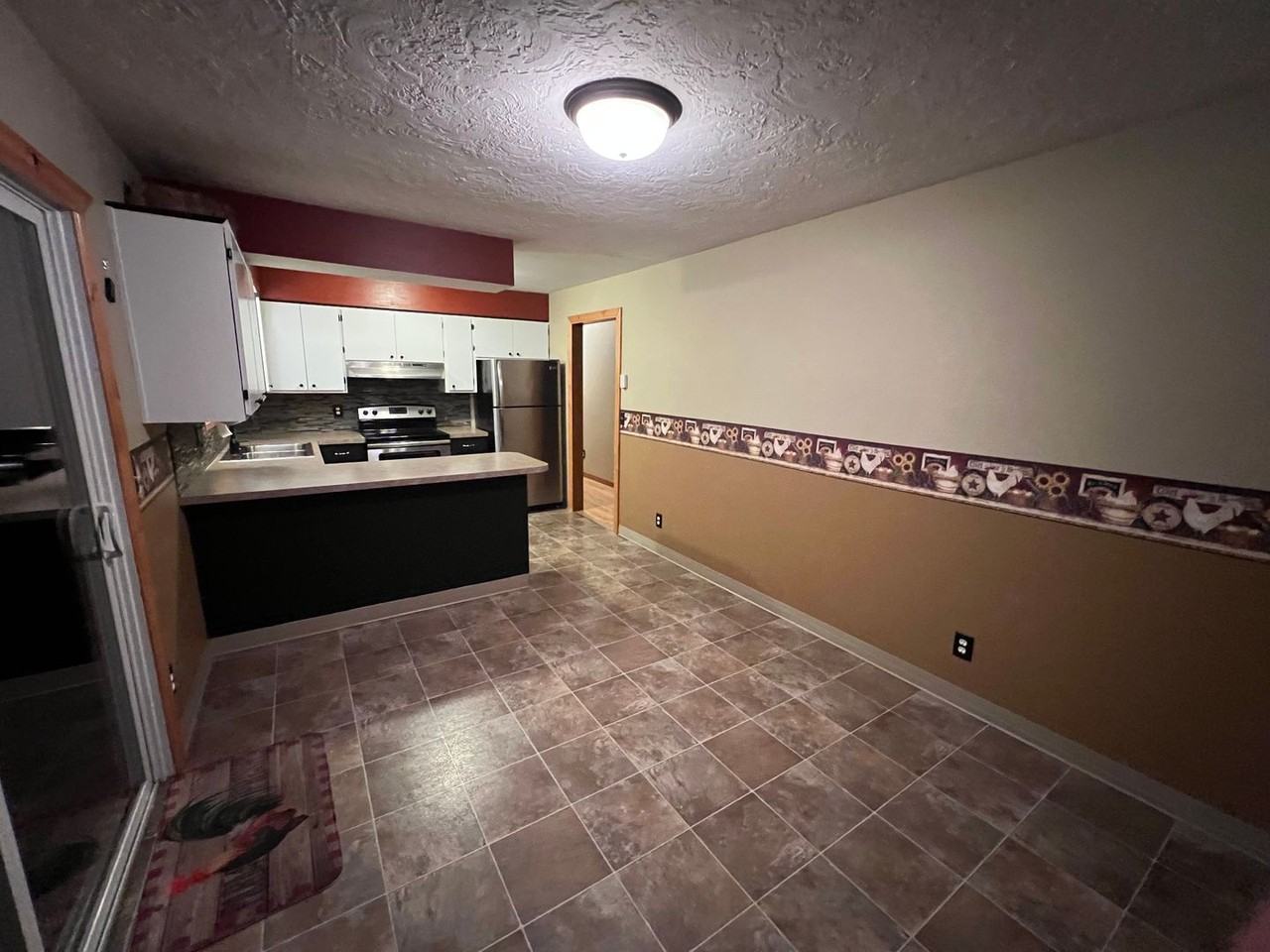 5408 Ne 49th St - Photo 5 of 21