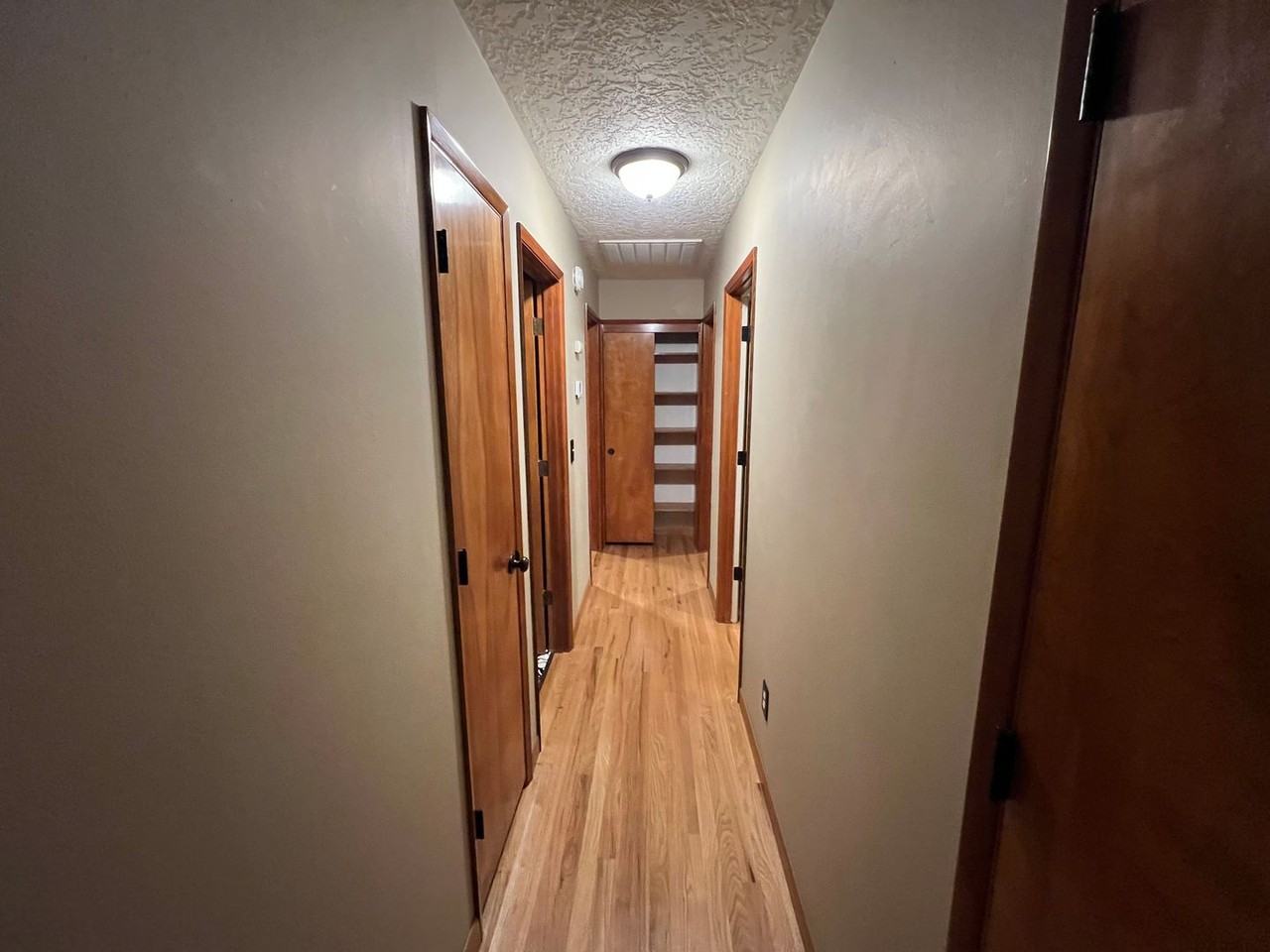 5408 Ne 49th St - Photo 6 of 21