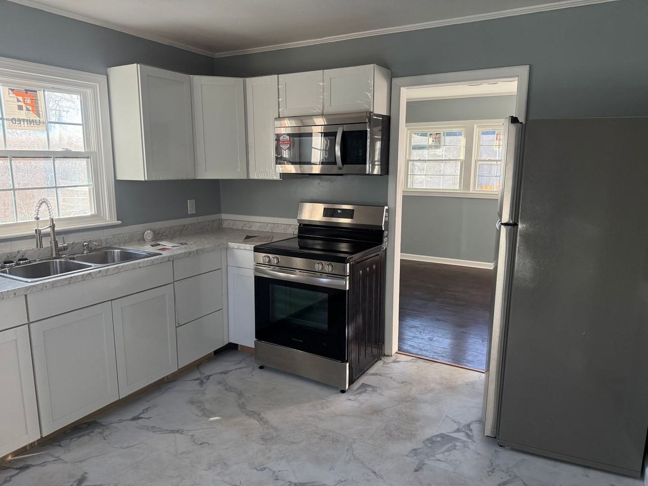 1609 17th St - Photo 3 of 8