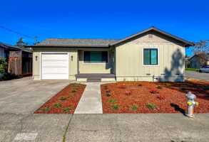 featured image of 2732 Cypress St