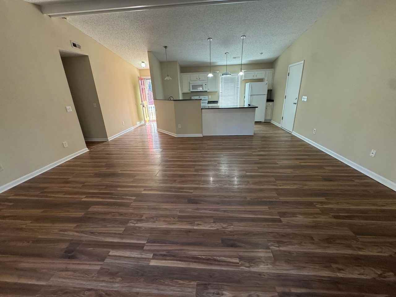 153 Whitwood Cir - Photo 5 of 24