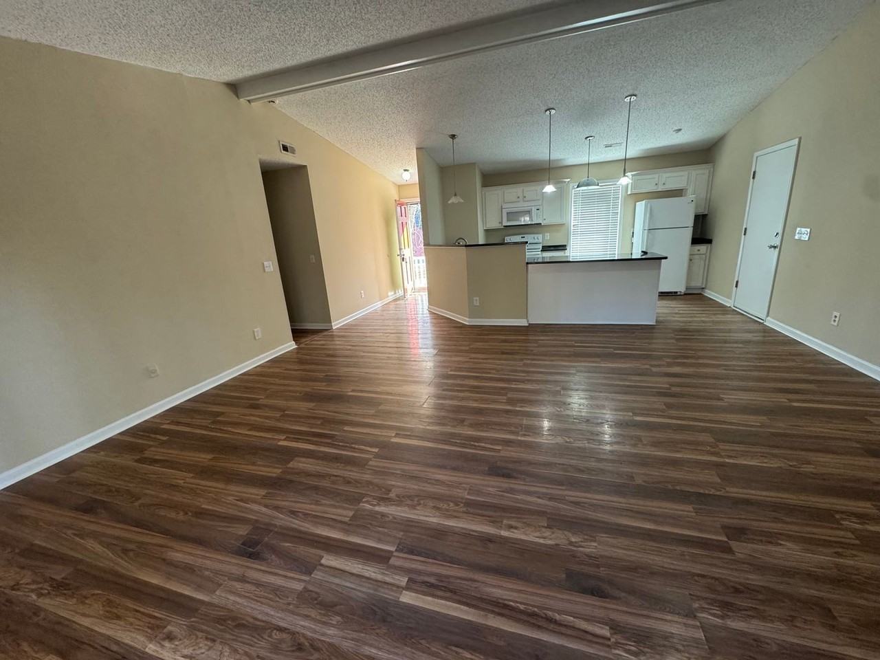 153 Whitwood Cir - Photo 6 of 24