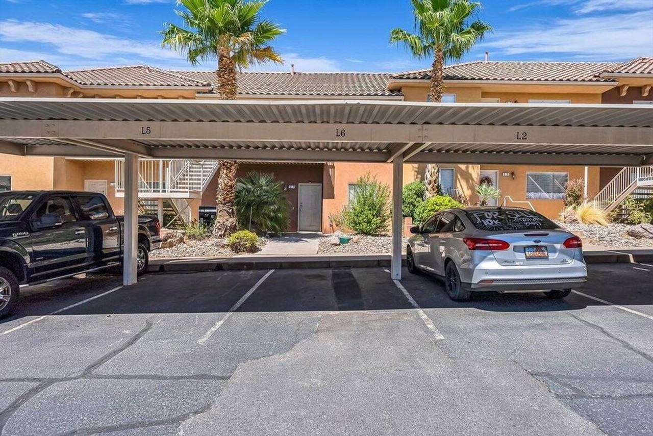 700 N Main St #L6 - Photo 3 of 22