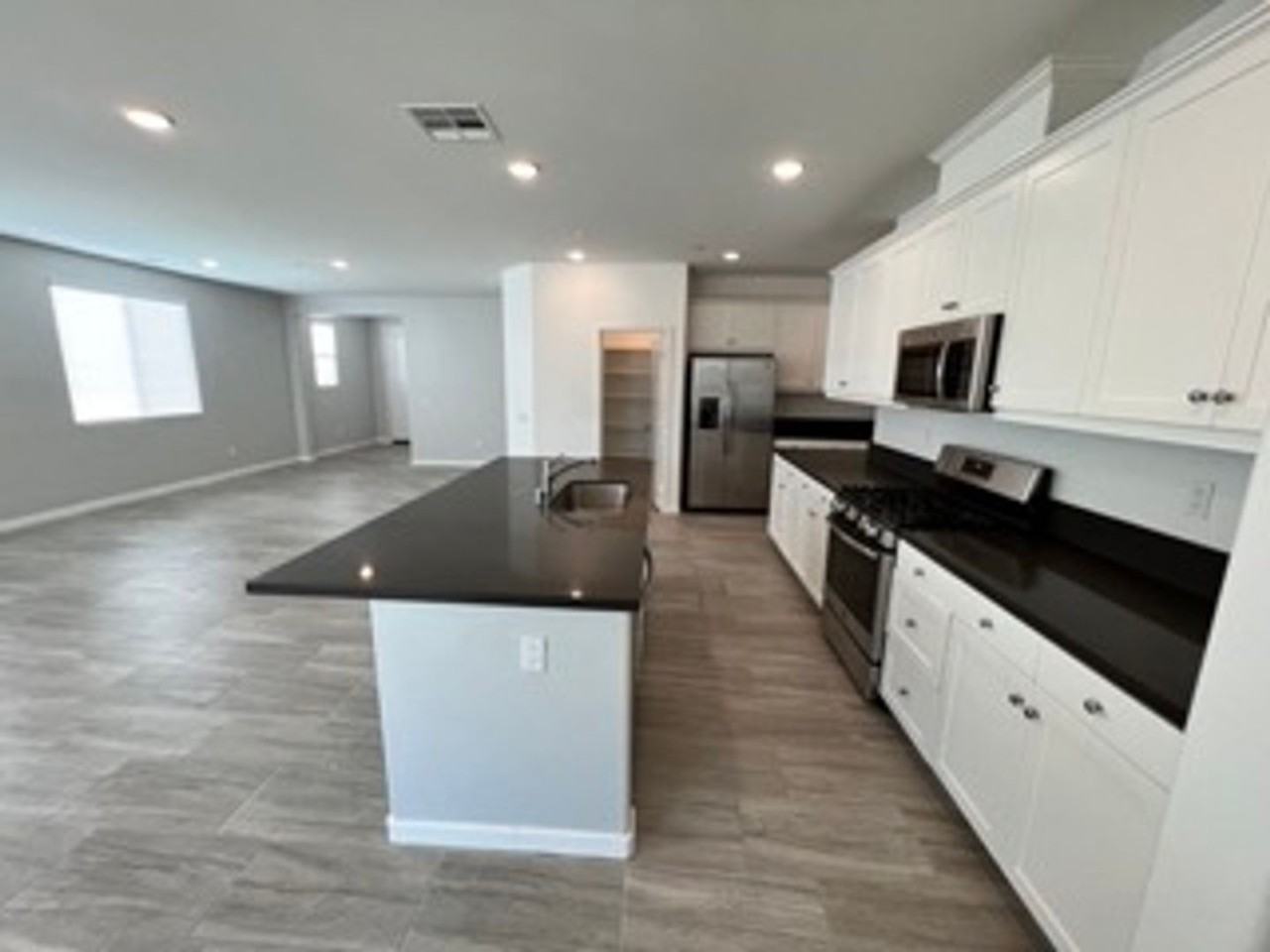 30960 Falling Star Pl - Photo 2 of 43