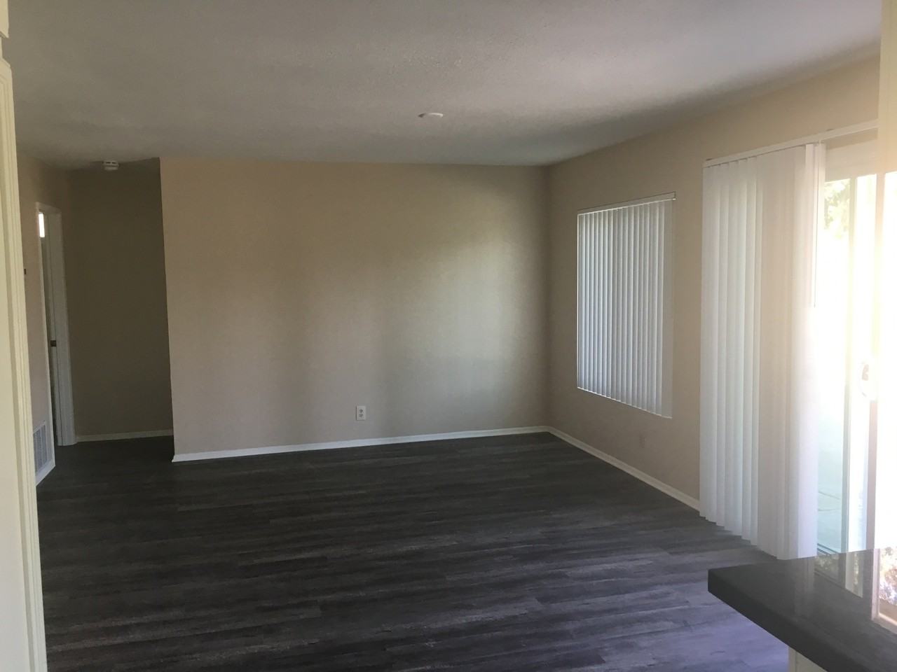 901 Brandywine Ln - Photo 6 of 30