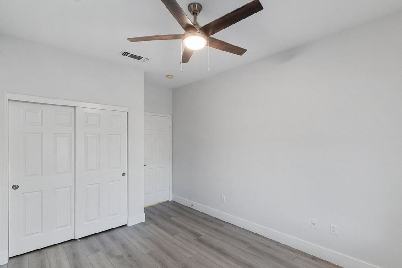 503 Eagle Vista Dr - Photo 7 of 39