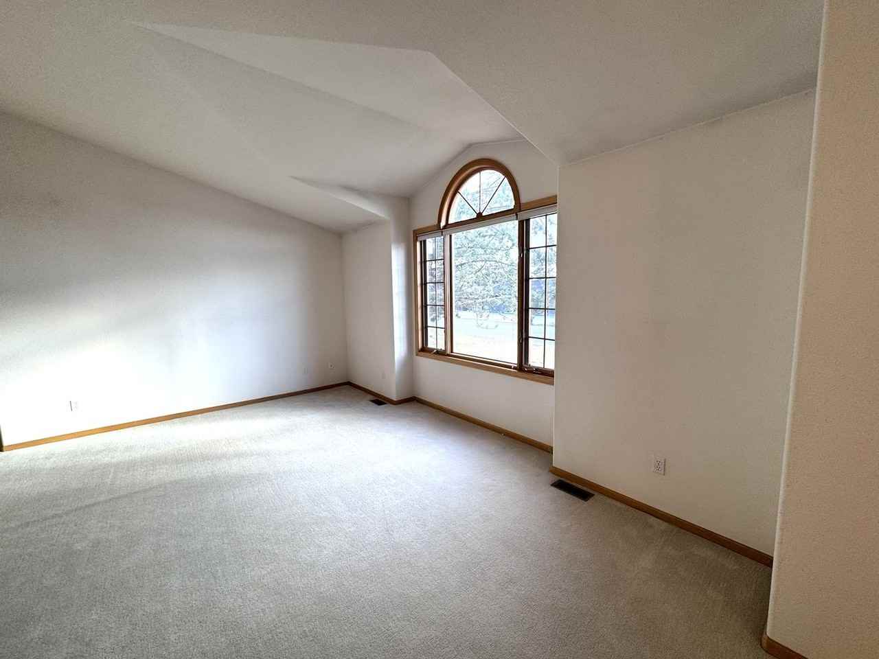 4041 Pine Cove Rd - Photo 3 of 23