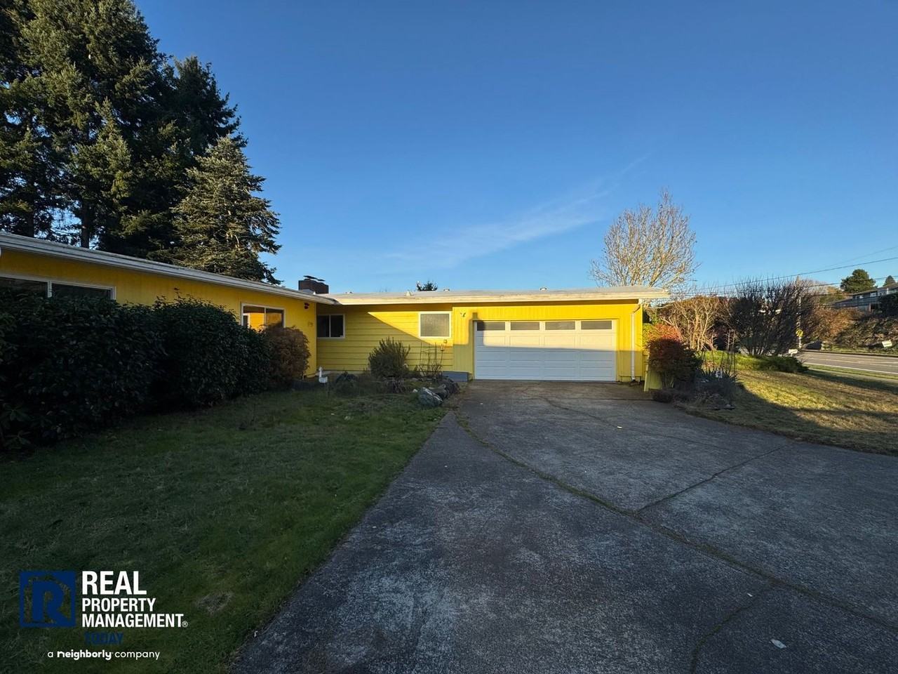 1748 N Narrows Dr - Photo 2 of 26