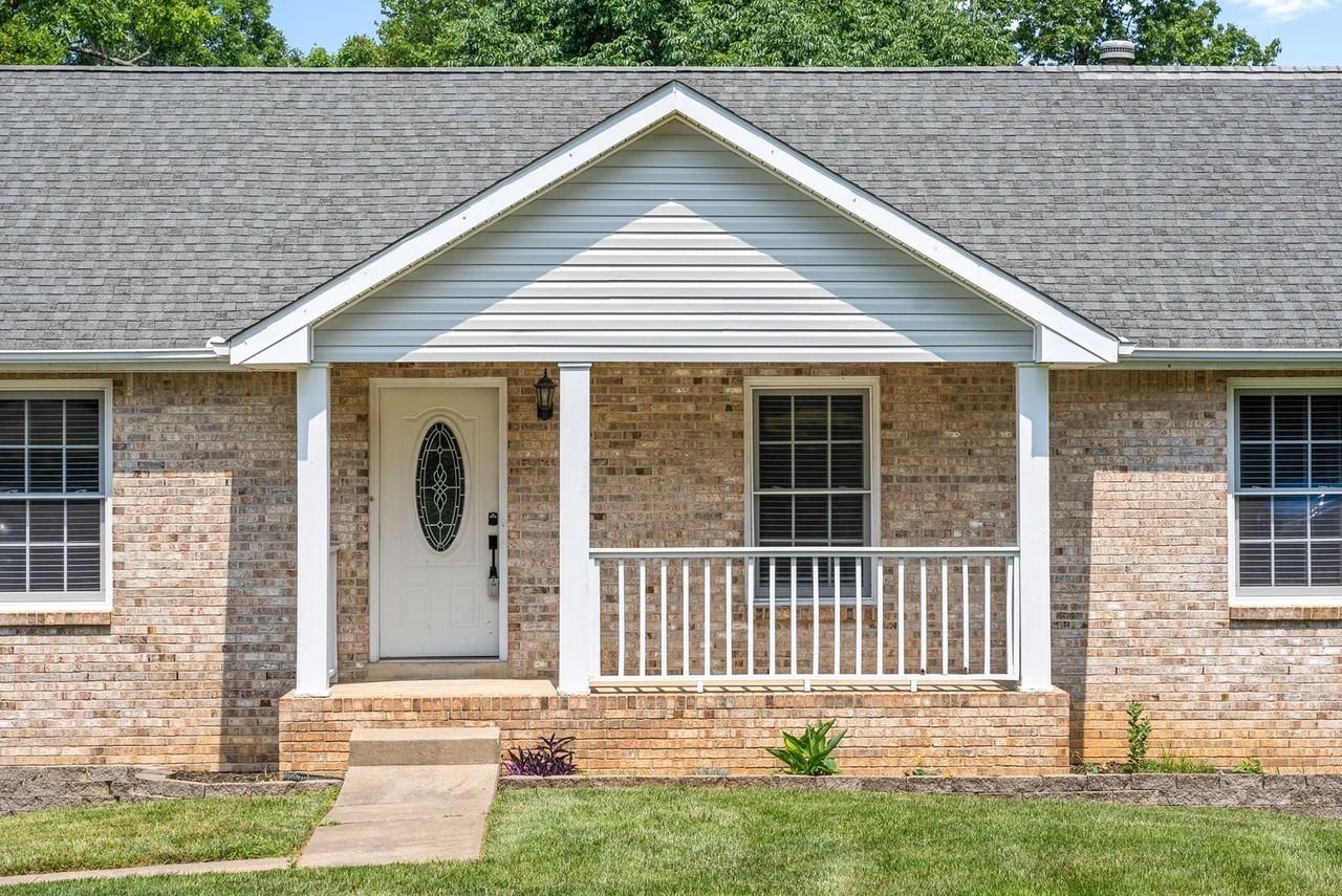 1713 Thistlewood Dr - Photo 4 of 29