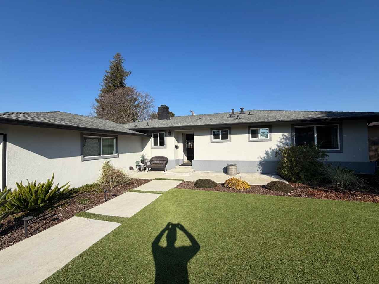 4537 Belcrest Way - Photo 4 of 30