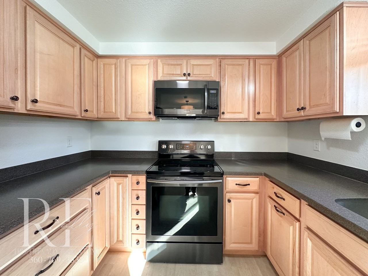 6720 Helena Dr Ne - Photo 6 of 25