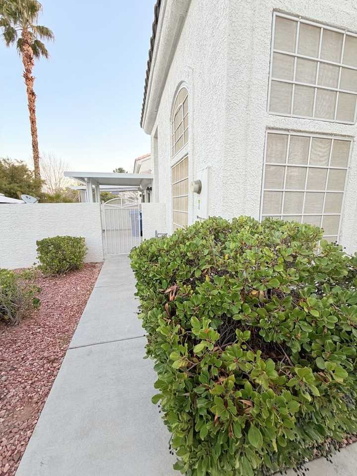 456 Temple Canyon Pl - Photo 2 of 30