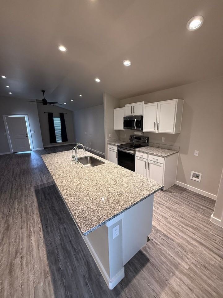 3404 Urbana Pl - Photo 6 of 15