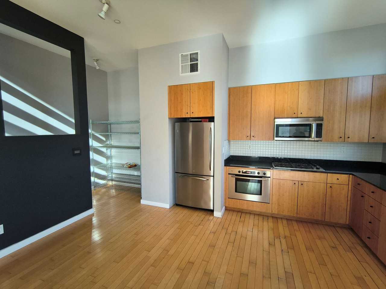 27 Moss Ln - Photo 5 of 33