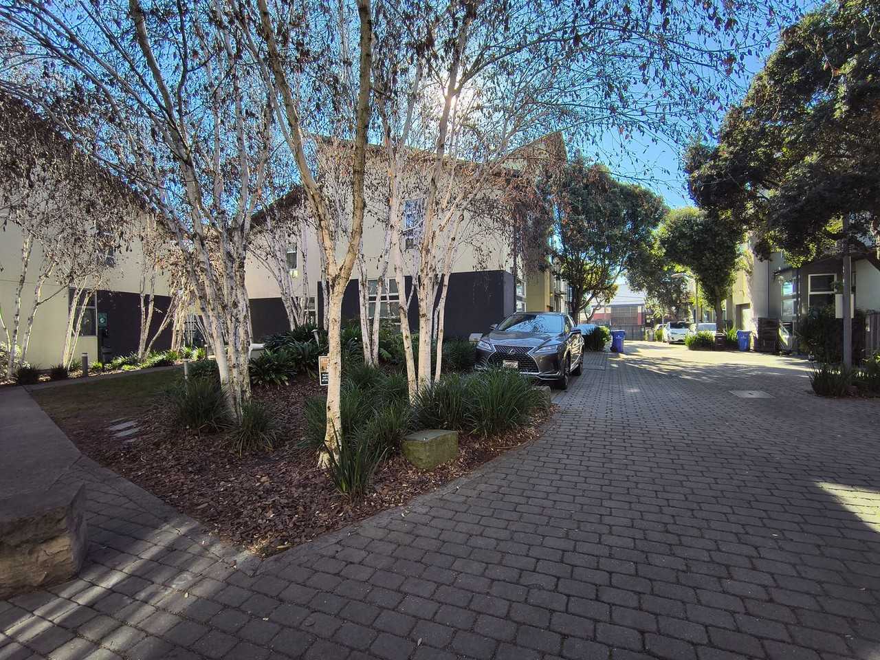 27 Moss Ln - Photo 7 of 33