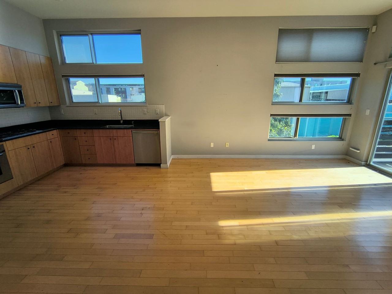 27 Moss Ln - Photo 6 of 31