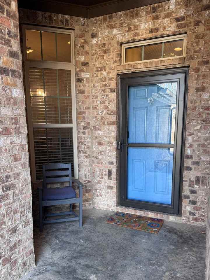 730 Hedgefield Way - Photo 3 of 33