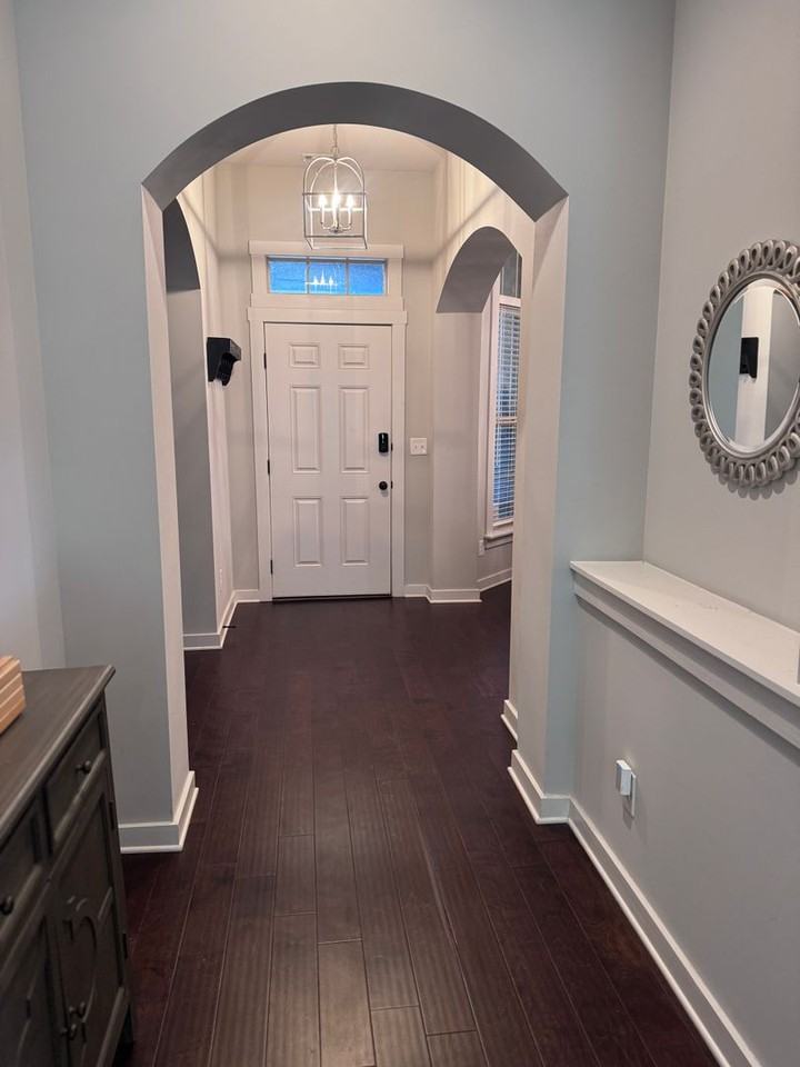 730 Hedgefield Way - Photo 5 of 33