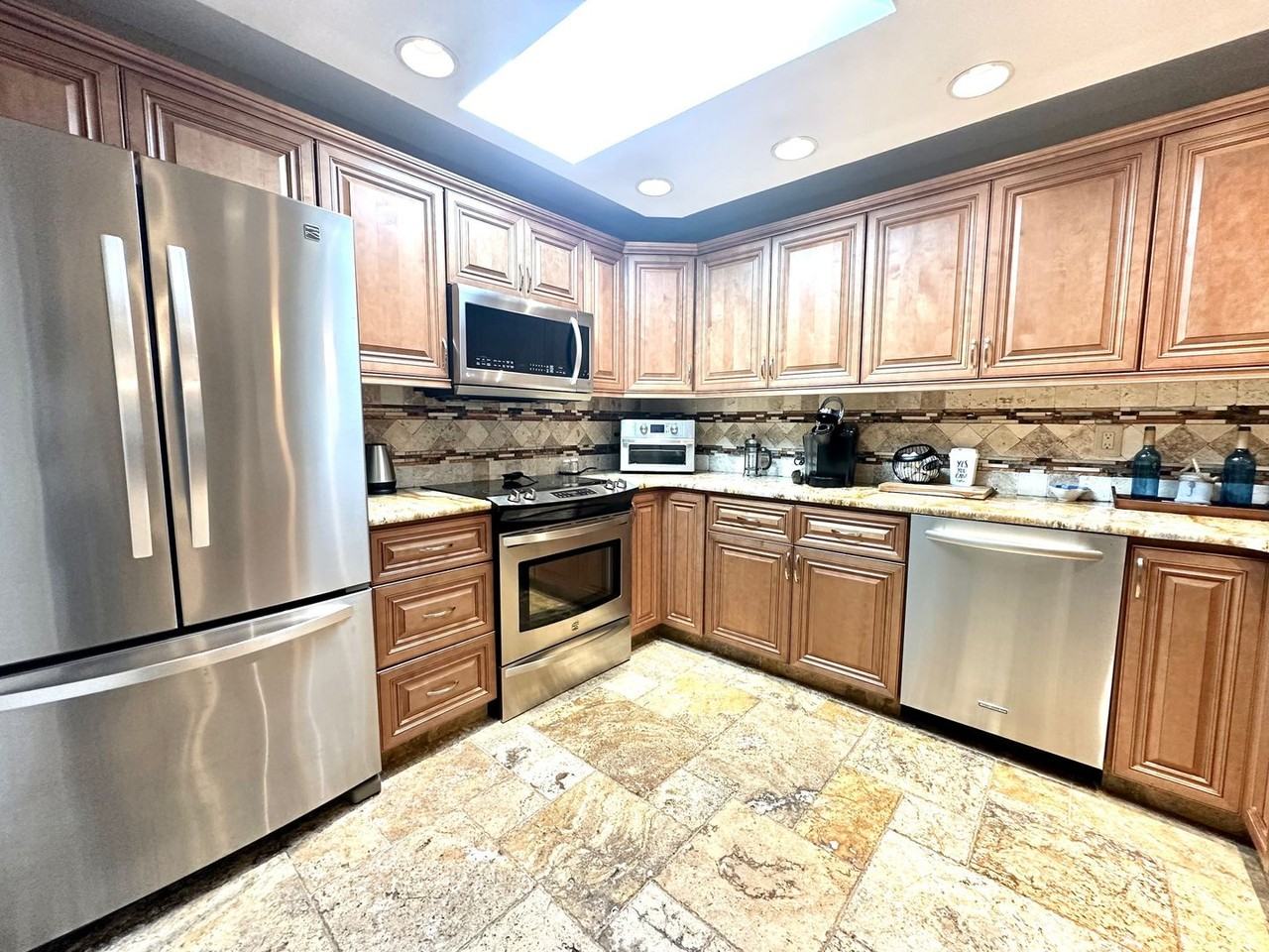 14622 Pinecrest Dr - Photo 5 of 34