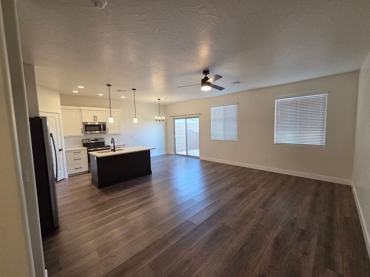 2145 W 380 S - Photo 5 of 35