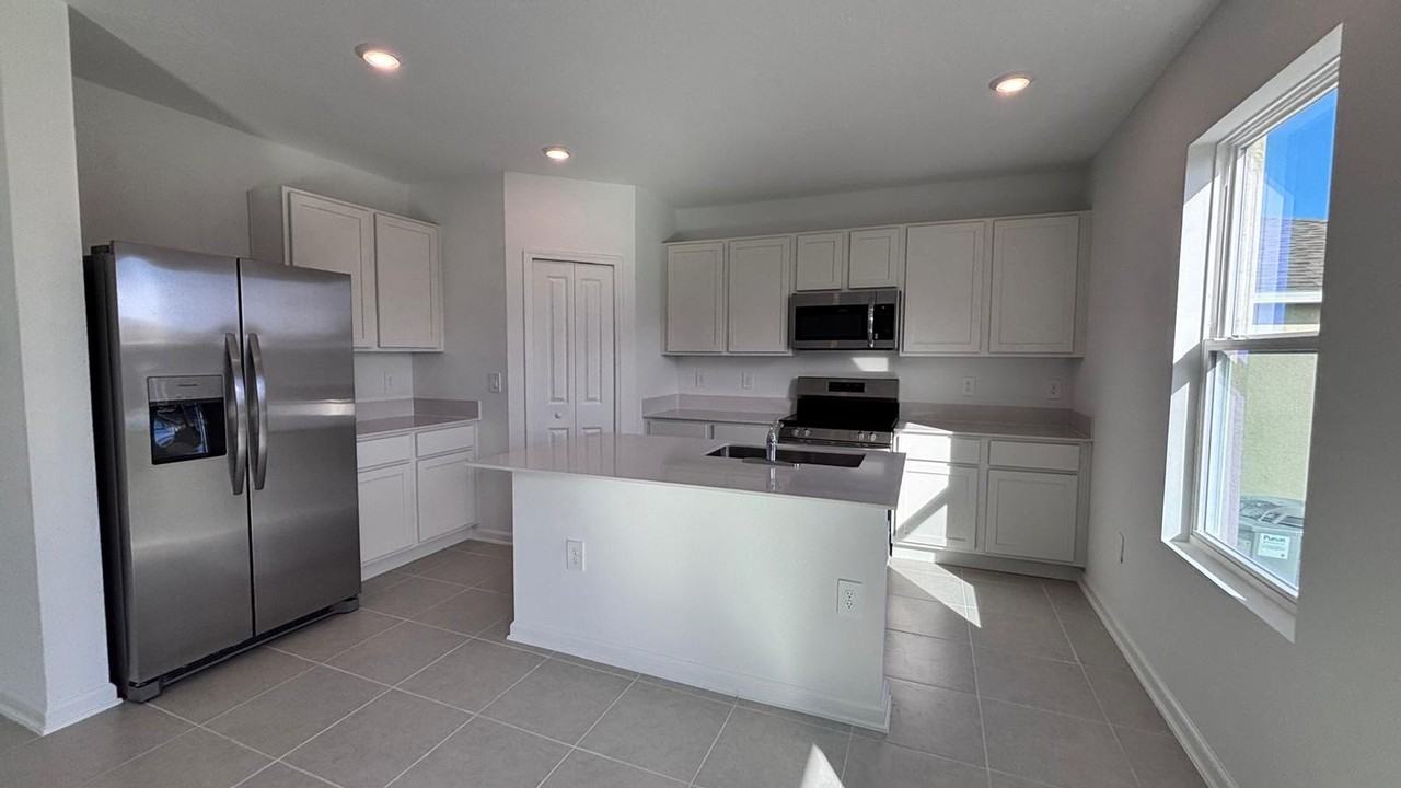 4782 Katrina Dr - Photo 6 of 29