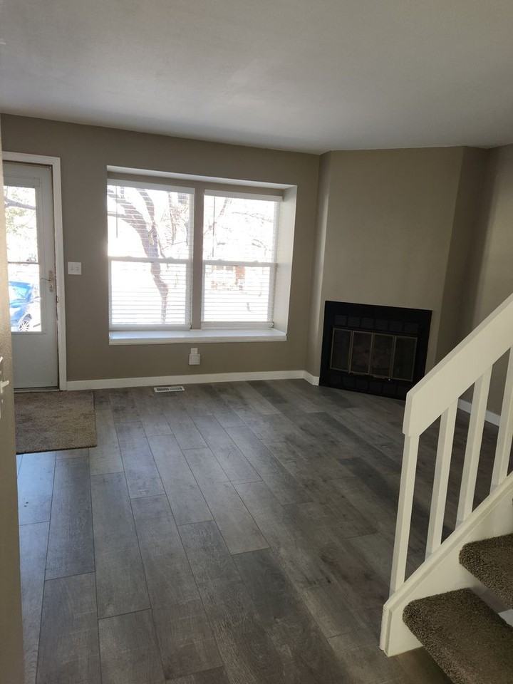 7654 S Steele St - Photo 6 of 30