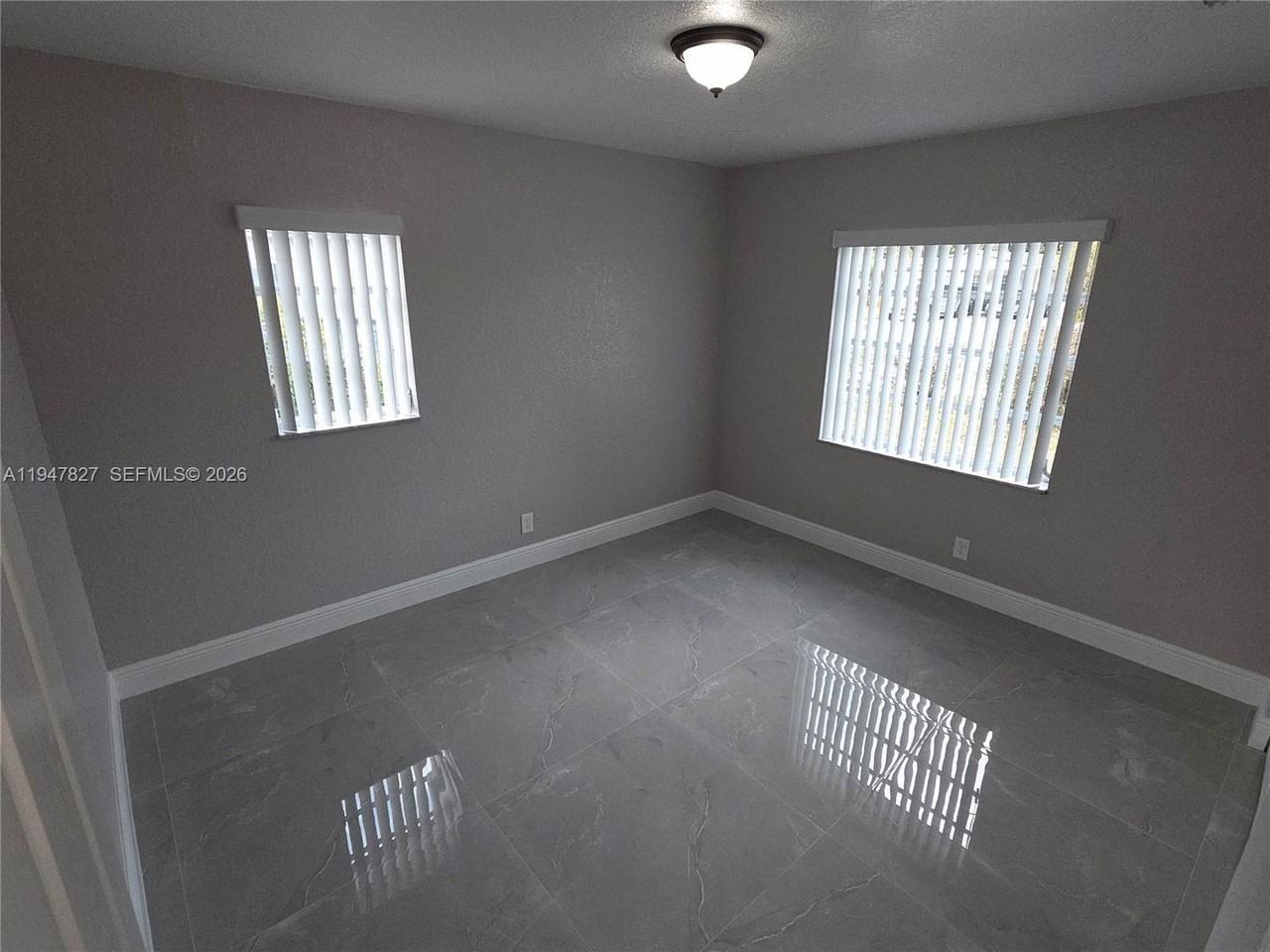 4360 Nw 15th St #0 - Photo 6 of 24