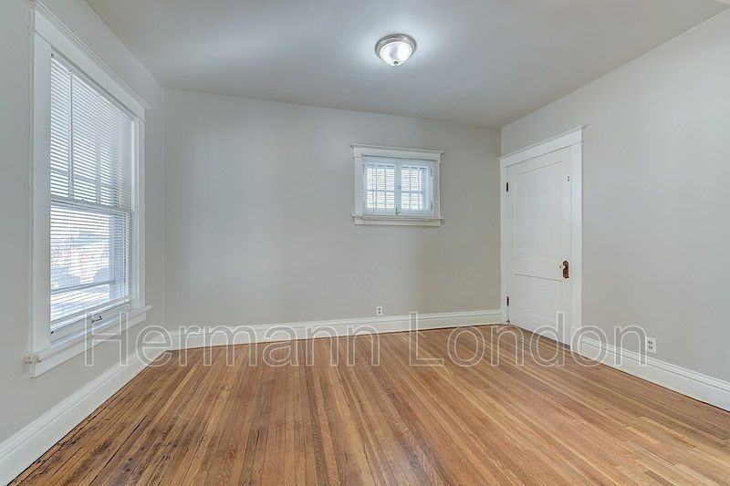 6448 Wanda Ave - Photo 7 of 48