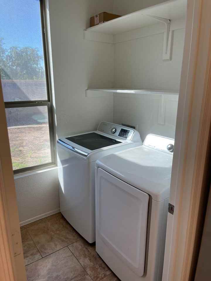 17065 W Marconi Ave - Photo 5 of 12