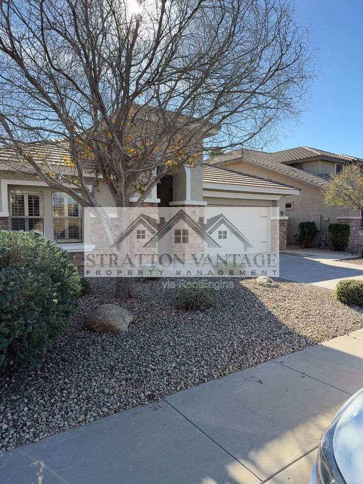 11527 E Starkey Ave - Photo 2 of 6