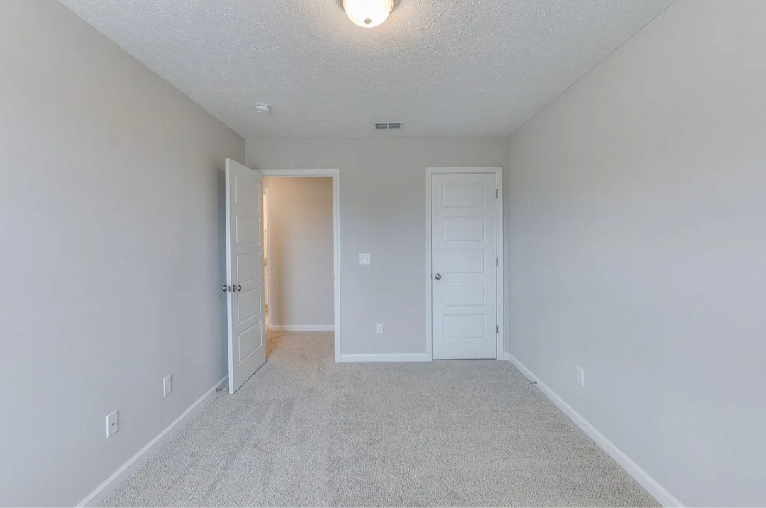4332 Spyglass Dr #1 - Photo 3 of 14