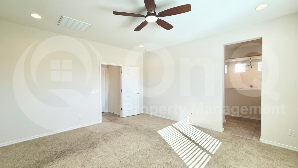 17839 W Getty Dr - Photo 7 of 24