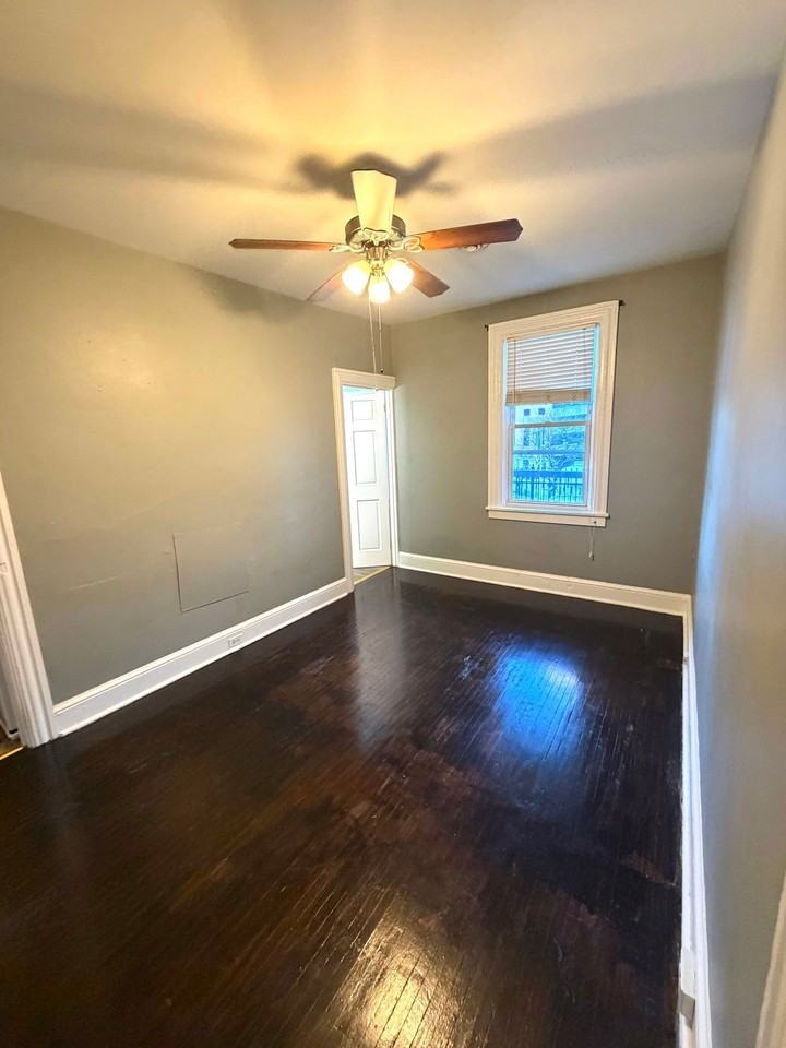 241A N Queen St #2 - Photo 5 of 13