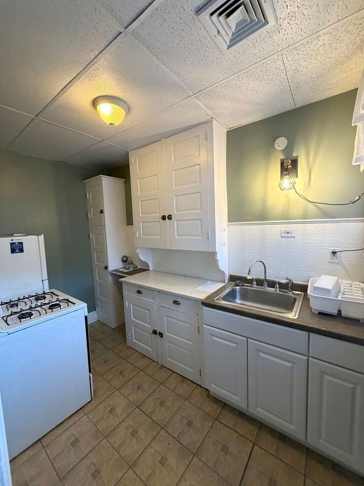 241A N Queen St #2 - Photo 6 of 13