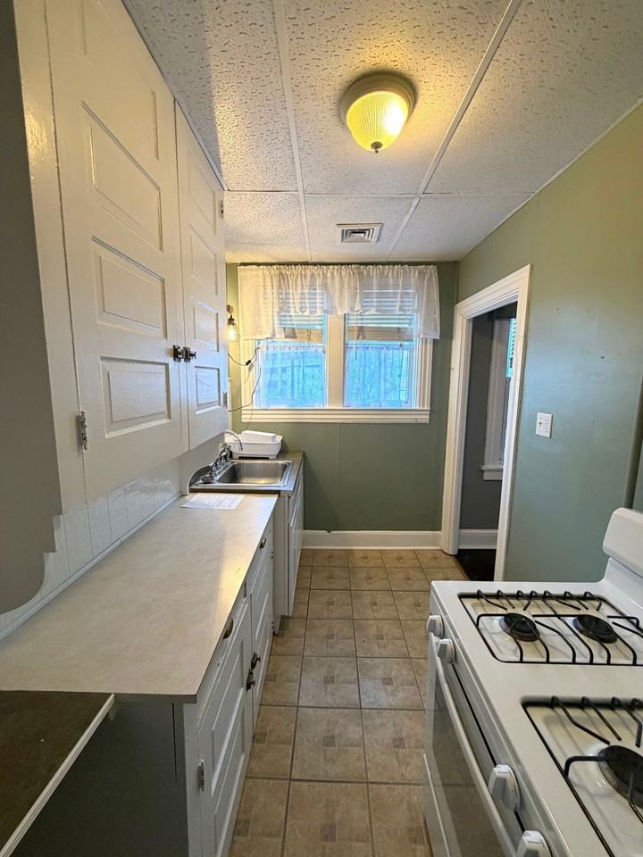 241A N Queen St #2 - Photo 7 of 13