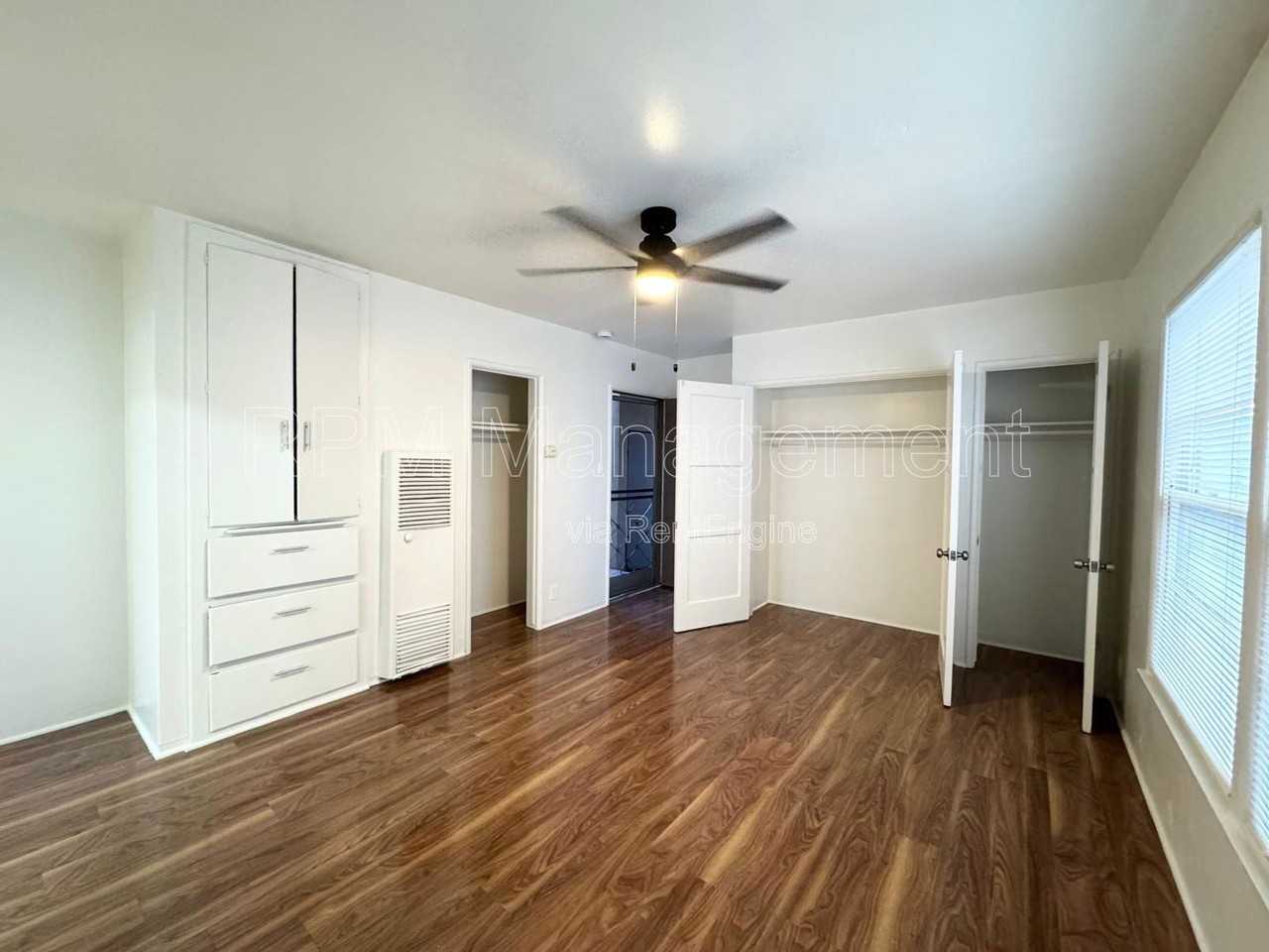 5404 La Mirada Ave #5 - Photo 3 of 7