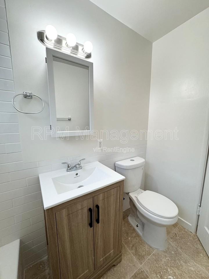 5404 La Mirada Ave #5 - Photo 7 of 7