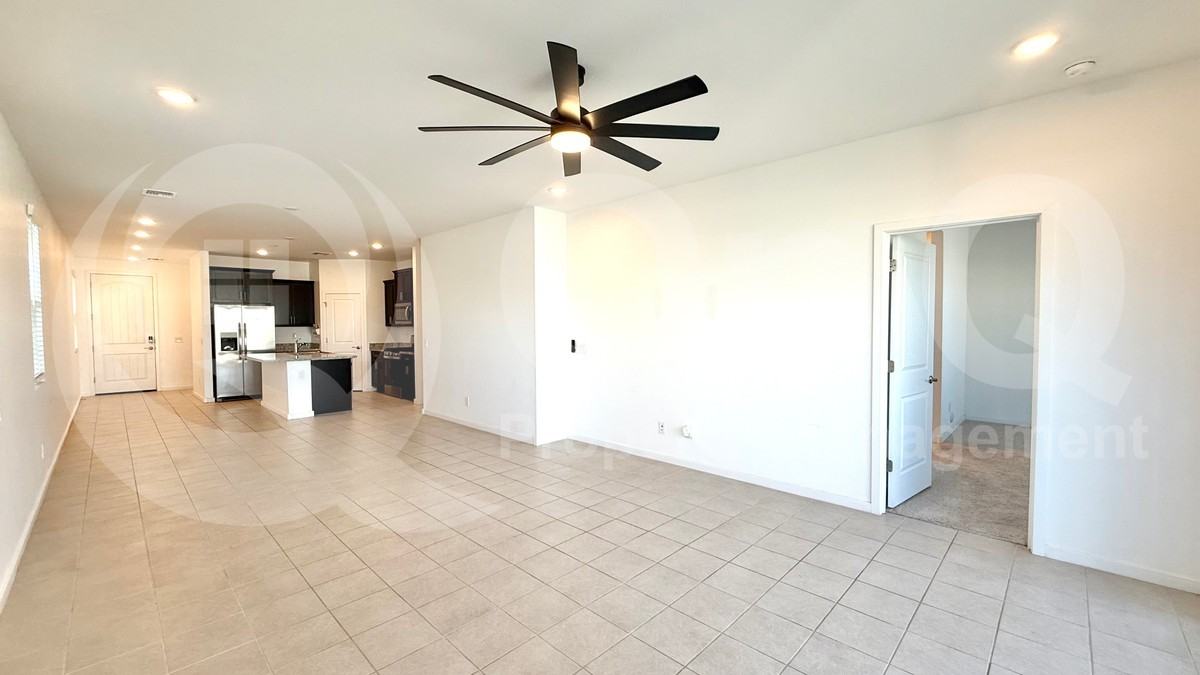 40558 W Sunland Dr - Photo 7 of 25