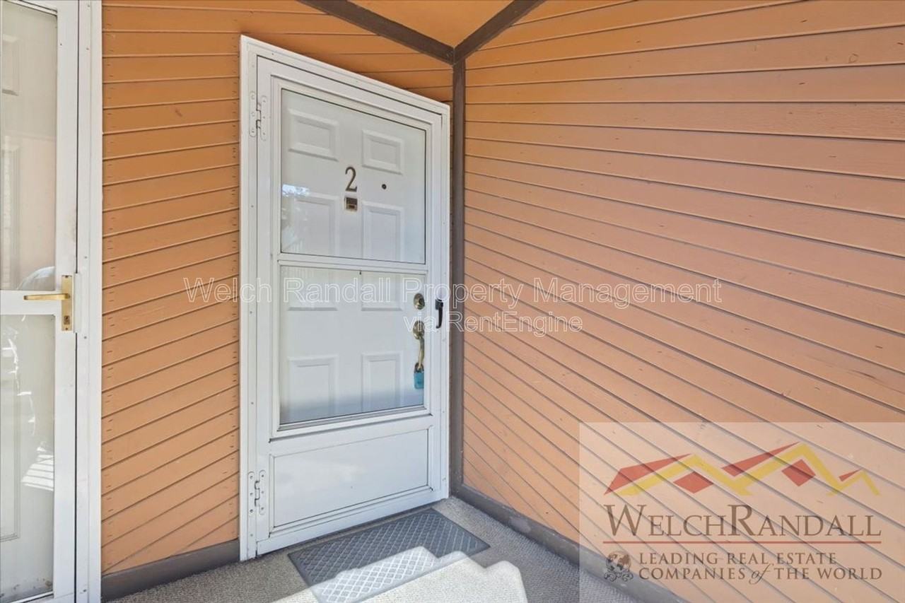 2438 Elizabeth St #2 - Photo 3 of 22