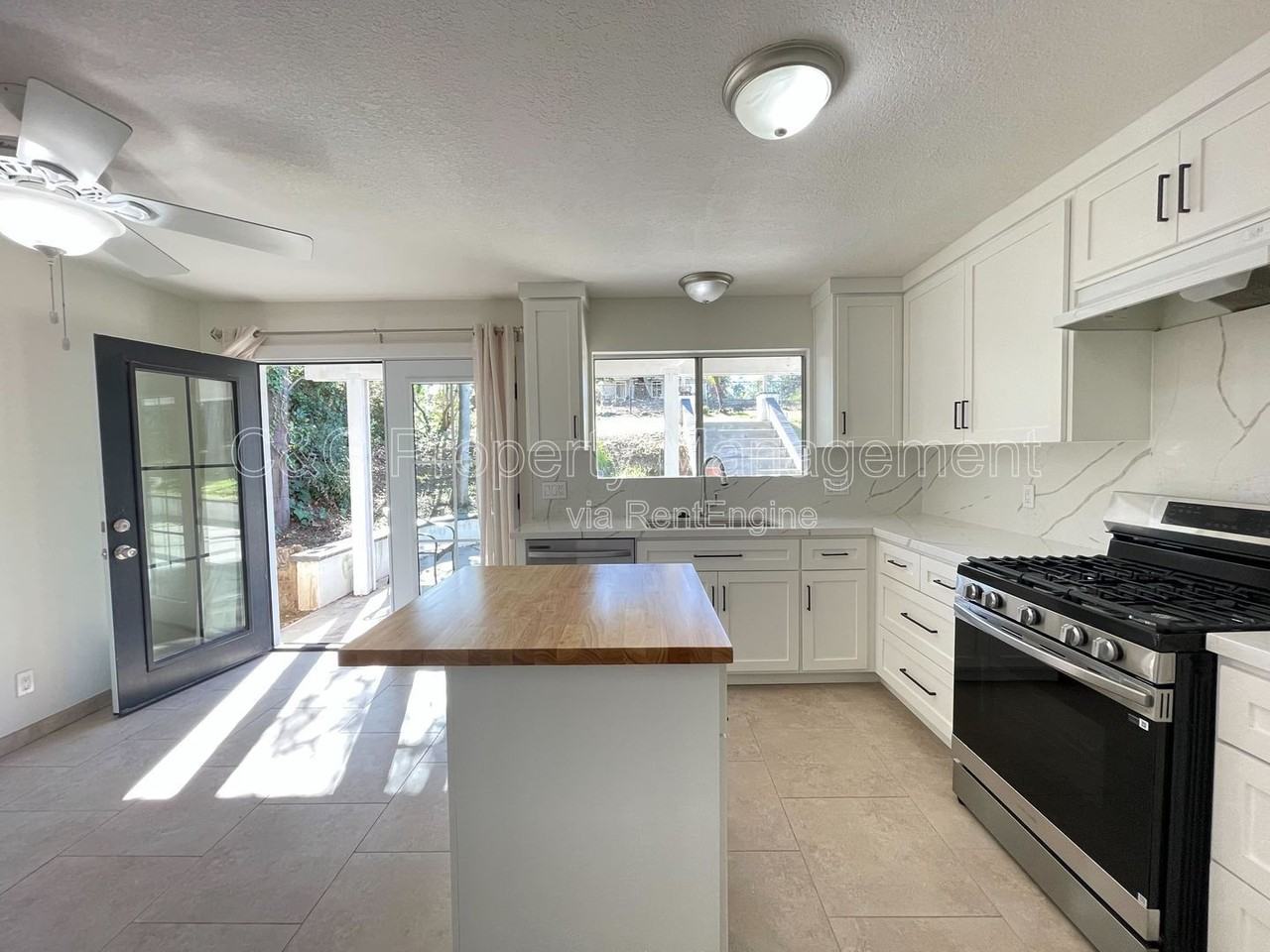 851 Fulton Rd - Photo 4 of 15