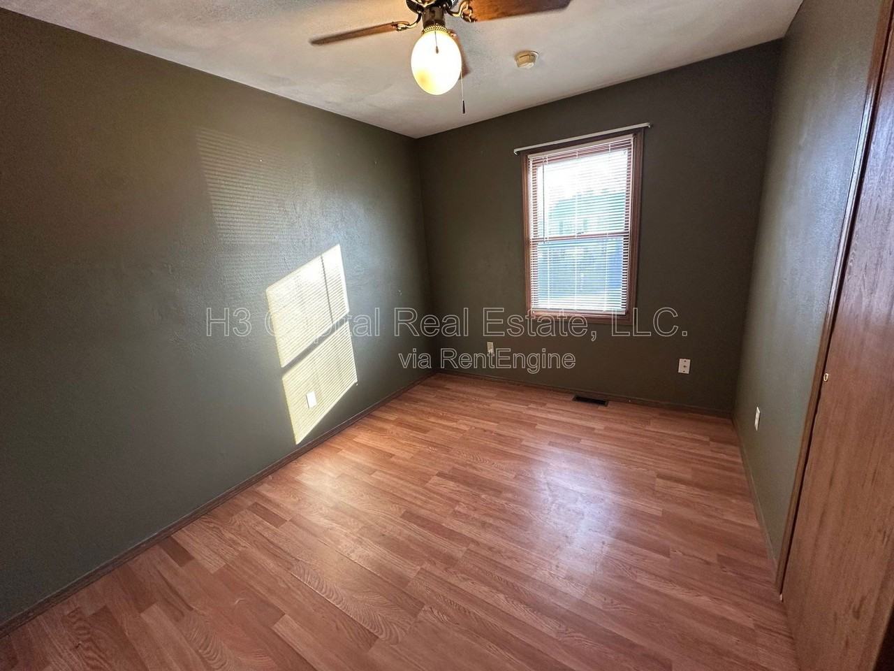 520 Whip Poor Will St - Photo 7 of 13