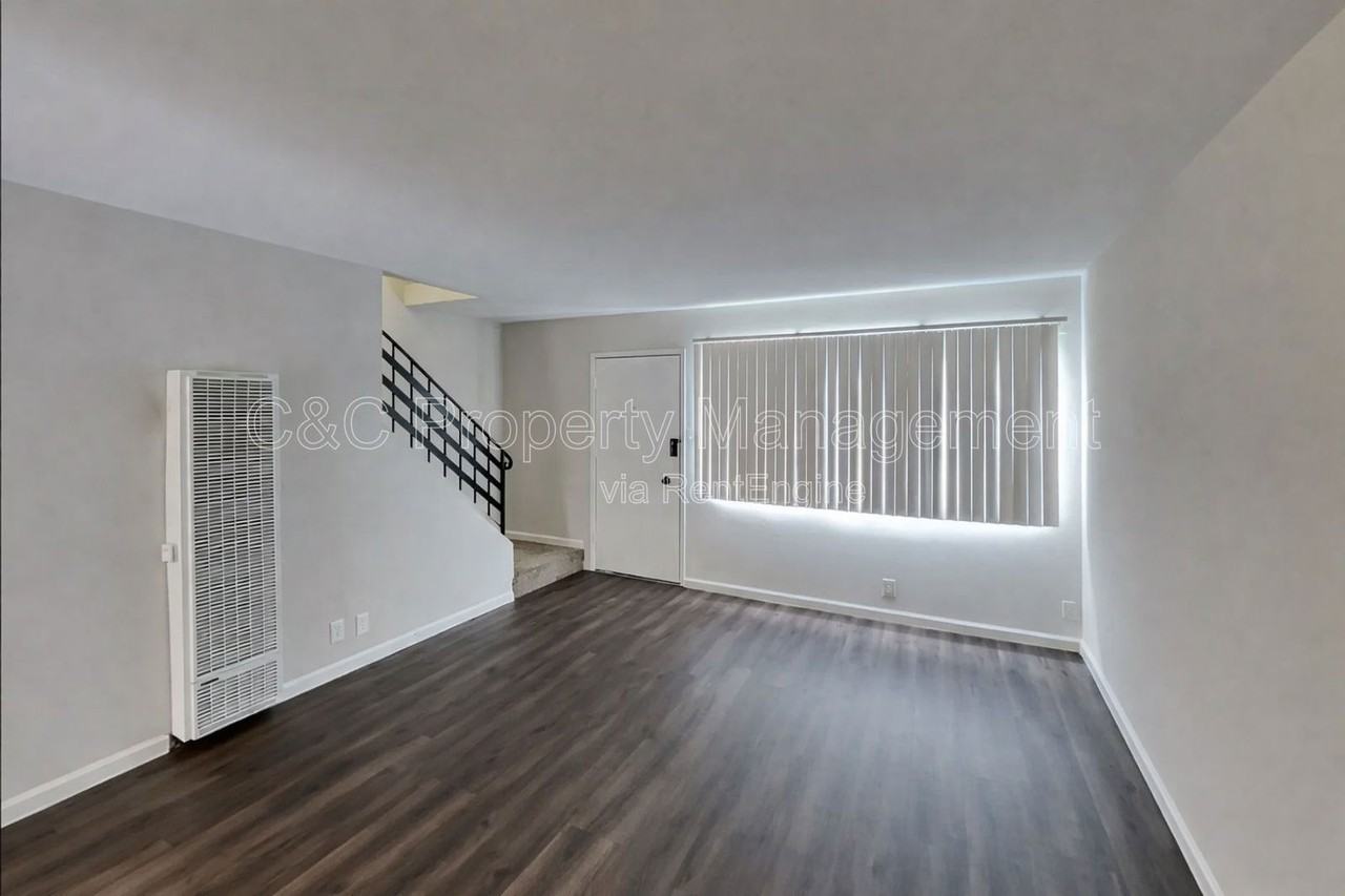 22034 Arbor Ave - Photo 5 of 14