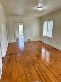 2414 Mallery St - Photo 3 of 16
